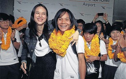 Tuyển nữ Thái Lan được chào đón như người hùng