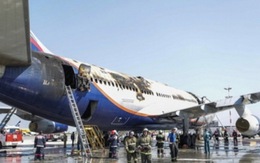 Nga: Máy bay bốc cháy dữ dội khi đang đỗ ở sân bay