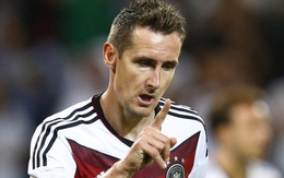 Klose phá kỷ lục ghi bàn của Gerd Muller