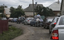 3 xe tăng Nga vượt biên giới Ukraine?