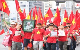 Clip Du học sinh tại Nhật tuần hành phản đối Trung Quốc