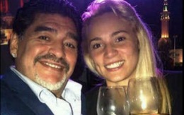 Bồ trẻ tố Maradona vũ phu