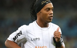 Ronaldinho vẫn chưa chịu nghỉ hưu