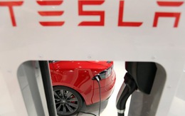 Xe hơi điện Tesla "bắt tay" với Panasonic