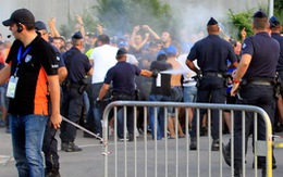 44 cảnh sát bị thương vì đụng độ với CĐV ở Giải Ligue 1