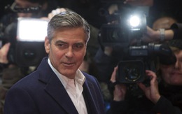 ​George Clooney làm phim về bê bối nghe lén điện thoại