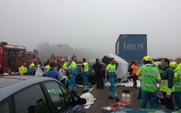 150 xe tông đuôi nhau ở Hà Lan, 28 người thương vong
