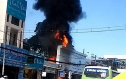Cháy phòng giao dịch Vietinbank, hai buồng ATM bị thiêu rụi