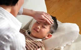 Cách xử trí hợp lý khi trẻ bị sốt