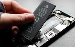 Đổi pin iPhone 5 bị lỗi tại FPT Shop