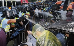 Hong Kong: Người biểu tình đụng độ cảnh sát