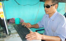 ​Người mù đưa Internet về làng
