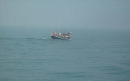 Việt Nam yêu cầu, China MRCC mới hỗ trợ 3 tàu cá tránh gió
