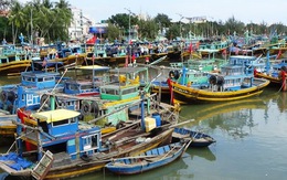 Kẹt tàu trên sông Cà Ty, Bình Thuận