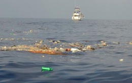 ​Hàng nghìn tấn nhựa đang trôi nổi trên các đại dương