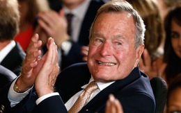 Cựu tổng thống George H.W. Bush nhập viện vì khó thở