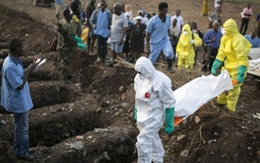 Dịch Ebola còn kéo dài đến hết 2015