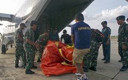 ​Dùng bong bóng khí cầu vớt đuôi máy bay AirAsia