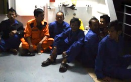 Clip cứu nạn thành công 11 thuyền viên trên biển Hoàng Sa