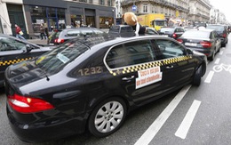 Nhật Bản yêu cầu Uber "dừng ngay lập tức"