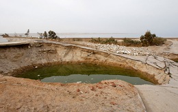 ​Xuất hiện hơn 3.000 hố quanh biển Chết