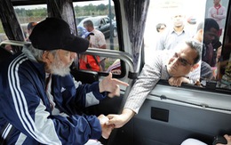 Cựu chủ tịch Fidel Castro xuất hiện sau 14 tháng
