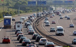 ​EU mạnh tay xử lý các lái xe chạy quá tốc độ