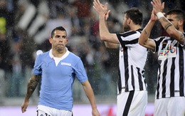 Tevez đưa Juve thẳng tiến về đích