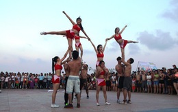 Hàng ngàn du khách dự ngày hội biển Đà Nẵng 