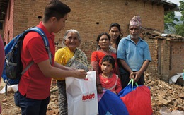 Giúp người dân Nepal: mong an ủi phần nào cảnh đời bất hạnh