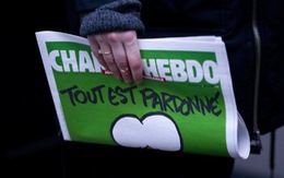 Báo Charlie Hebdo trao 4,3 triệu euro cho nạn nhân khủng bố
