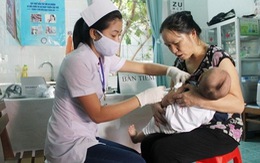 ​Hà Nội bắt đầu tiêm miễn phí vaccine sởi-rubella