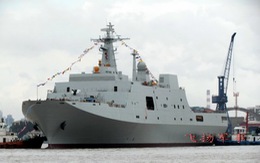 Trung Quốc ngang ngược đưa tàu đổ bộ tới Đá Vành Khăn