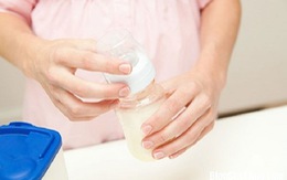 ​Có nên pha sữa cho trẻ bằng nước khoáng?