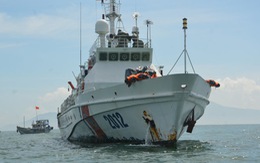 Cảnh sát biển cứu hộ tàu phục vụ hậu cần gặp nạn