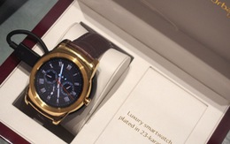 Đồng hồ thông minh LG phiên bản vàng 23-carat