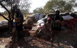 ​Quân Syria do Mỹ đào tạo “dâng” vũ khí cho khủng bố