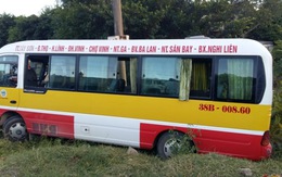 Xe buýt bị “cướp vô lăng”, người đi đường hoảng loạn