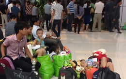 Sân bay Nội Bài nhếch nhác vì thiếu ghế ngồi