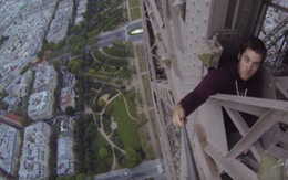 Xem video tay không leo tháp Eiffel