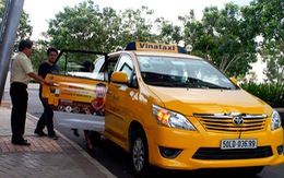 ​Vrada đang nạp tặng miễn phí điện thoại cho khách đi taxi