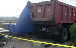 Xe tải va chạm xe máy, hai nữ sinh tử vong