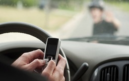 8 giải pháp, 5 mẹo tránh thói quen nhắn tin khi lái xe