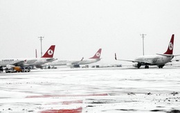 Tuyết giá tấn công Thổ Nhĩ Kỳ, hủy hàng trăm chuyến bay