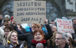 ​Phụ nữ thành phố Đức biểu tình phản đối bạo lực tình dục