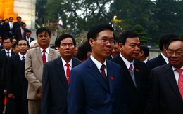 ​Đại biểu dự Đại hội Đảng vào lăng viếng Chủ tịch Hồ Chí Minh
