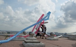 Tác phẩm Rồng rắn lên của Việt Nam tại Art Stage Singapore