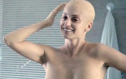 Penelope Cruz cạo trọc đầu, khỏa thân trong phim về ung thư