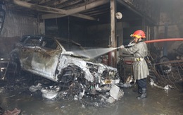 Tám ôtô bị cháy trong vụ cháy gara Thần Châu