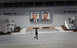 ​Kim Jong-un yêu cầu phóng thêm nhiều tên lửa nữa